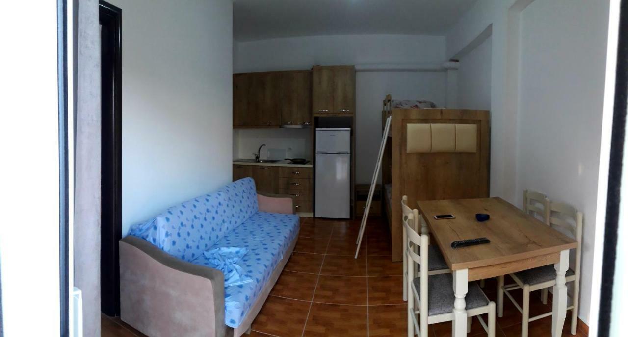 Guesthouse Xhimi Ксамил Экстерьер фото